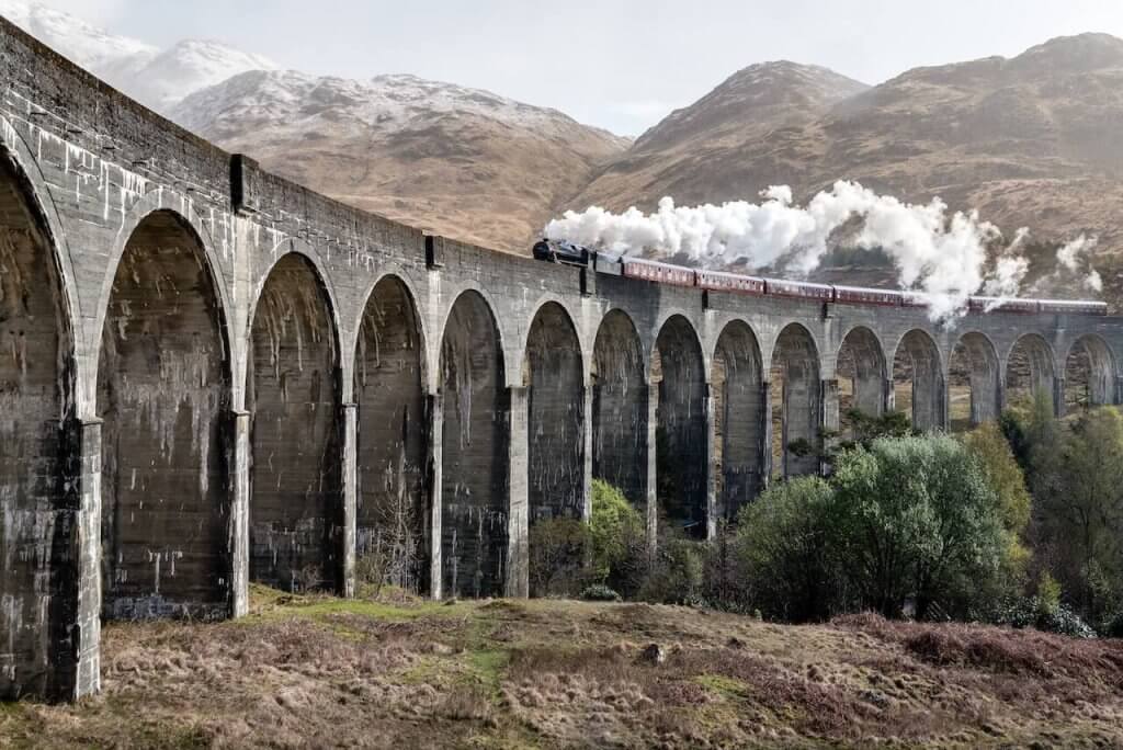 Hogwarts Train - Platform 9¾ 