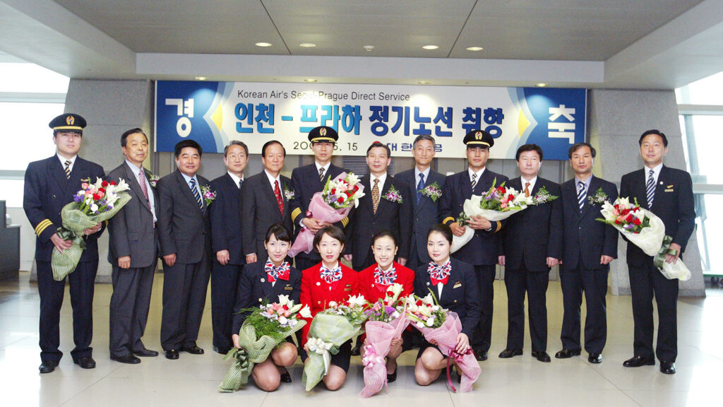 Prague Airport and Korean Air celebrate two decades of Seoul connection