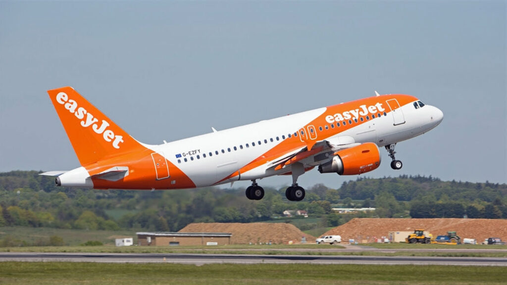 easyJet opens new AI equipped operations control centre